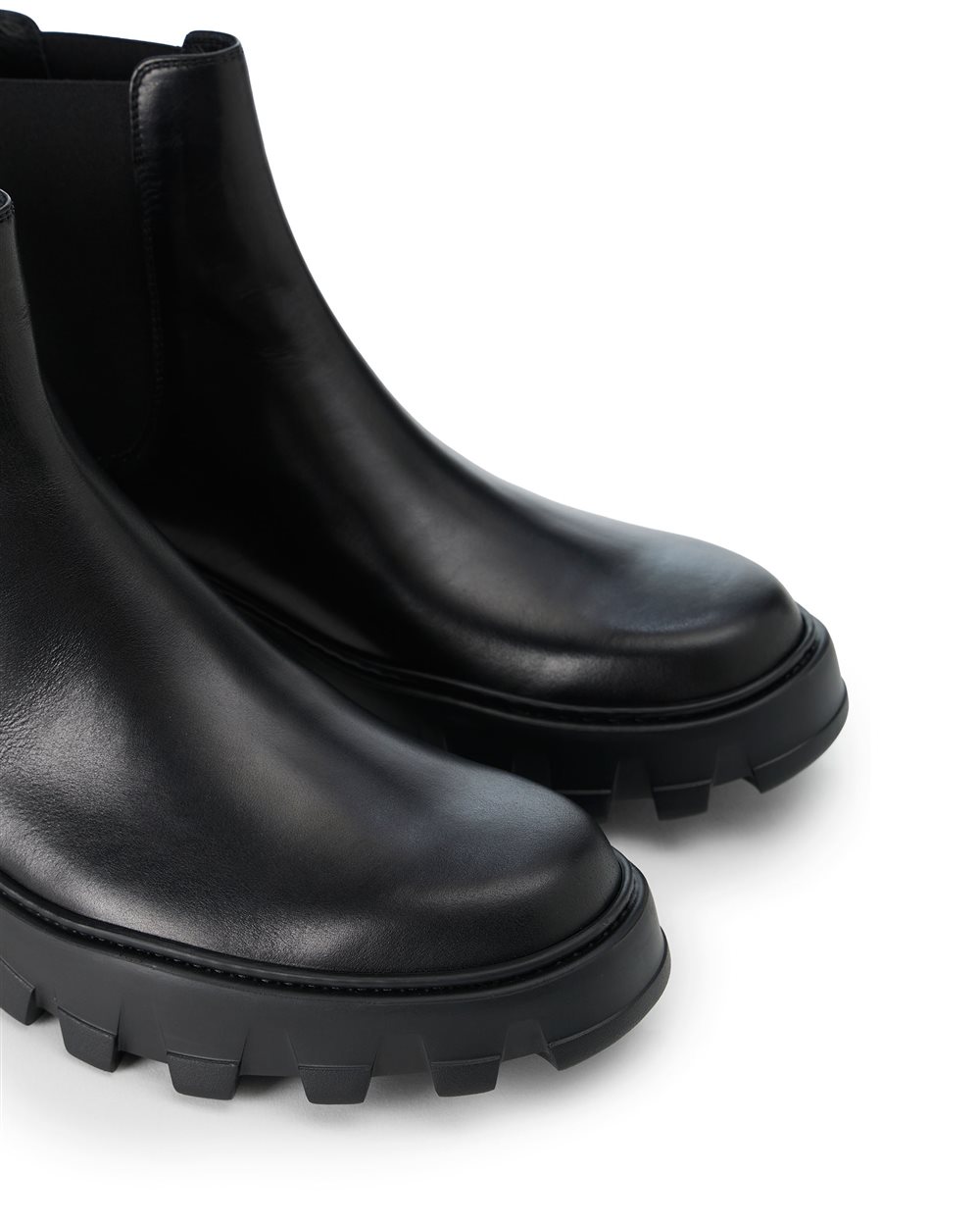 Black calfskin ankle boots with chunky sole by Iceberg - Iceberg - Official Website