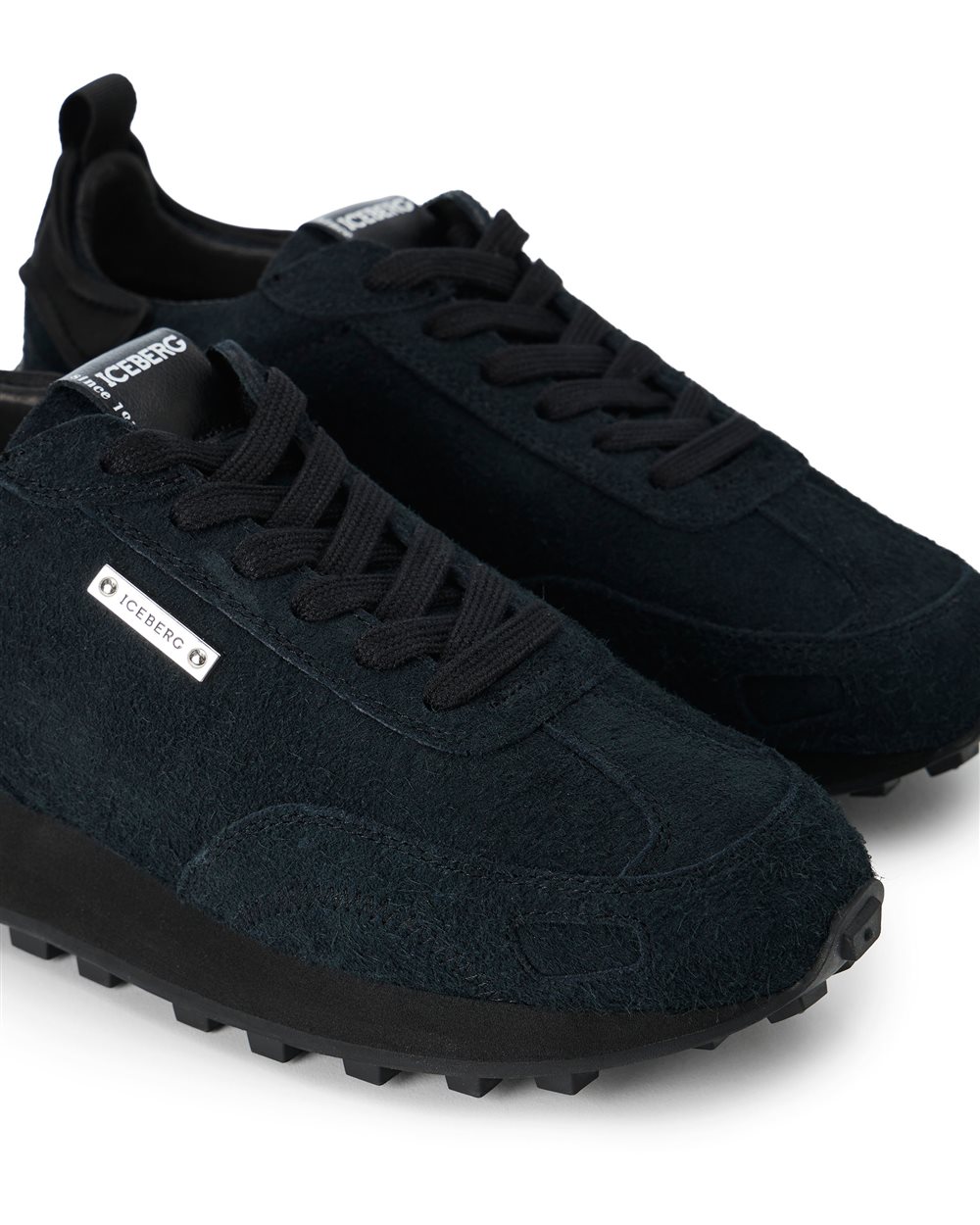 Black runner-inspired sneakers in leather and technical fabric by Iceberg - Iceberg - Official Website