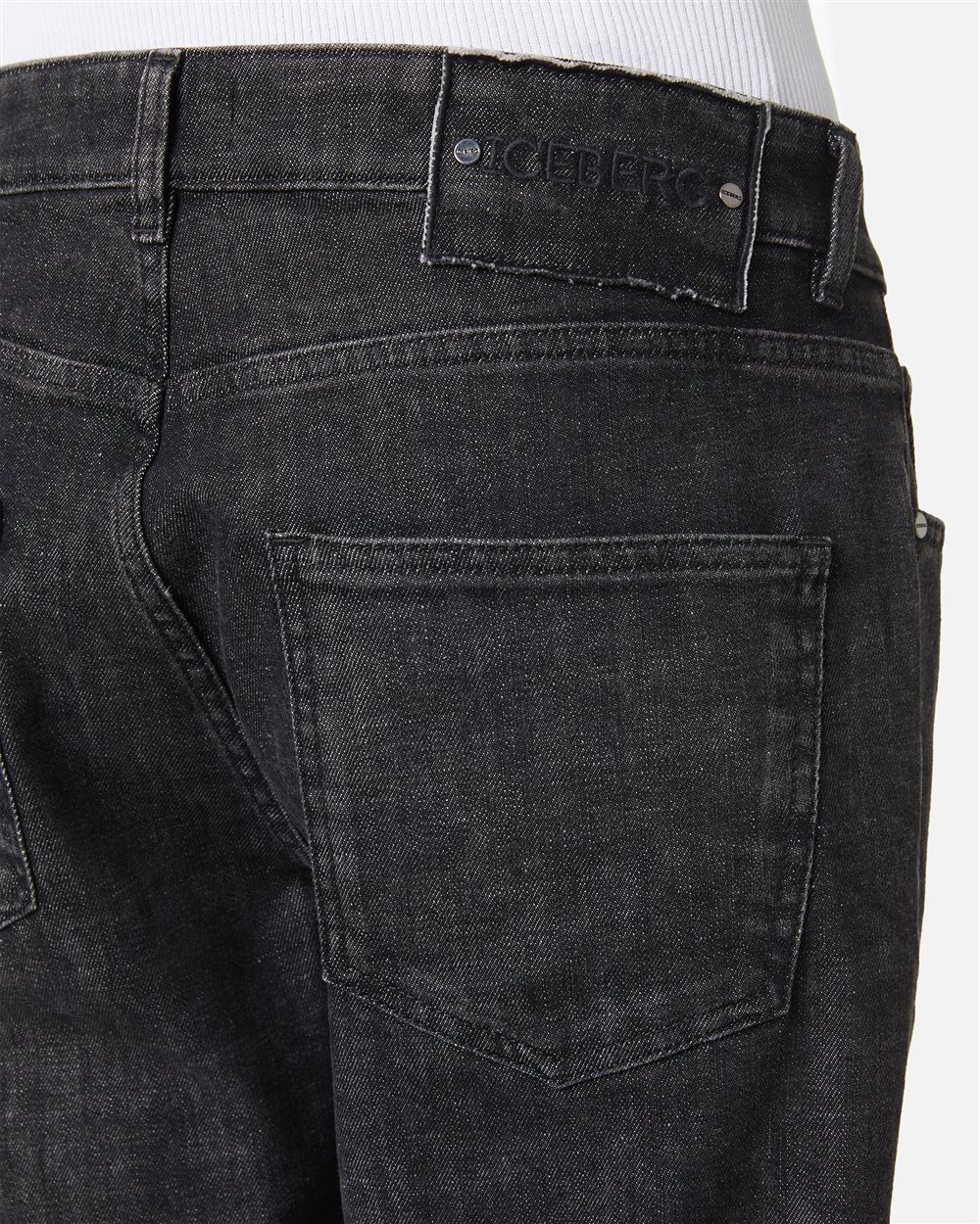 Slim fit 5-pocket jeans: intense black, bold style - Iceberg - Official Website