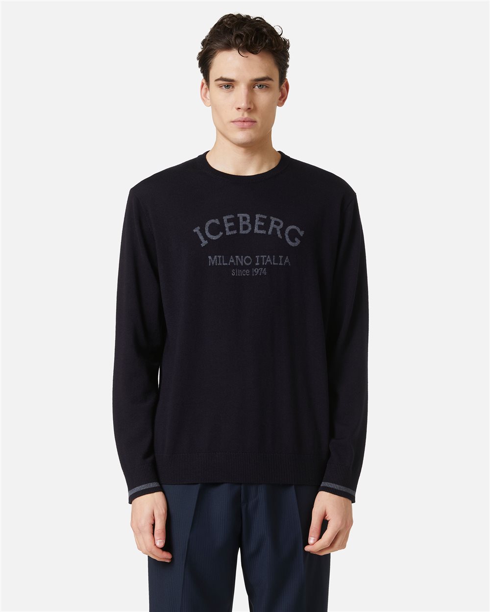 Classic blue crewneck sweater in extra-fine merino with Iceberg Milano Italia logo - Iceberg - Official Website