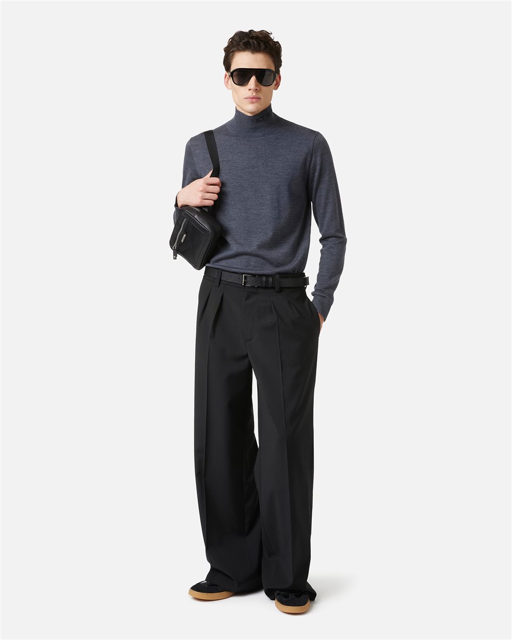 Slim fit turtleneck sweater in dark grey merino with contrasting Iceberg logo - Iceberg - Official Website