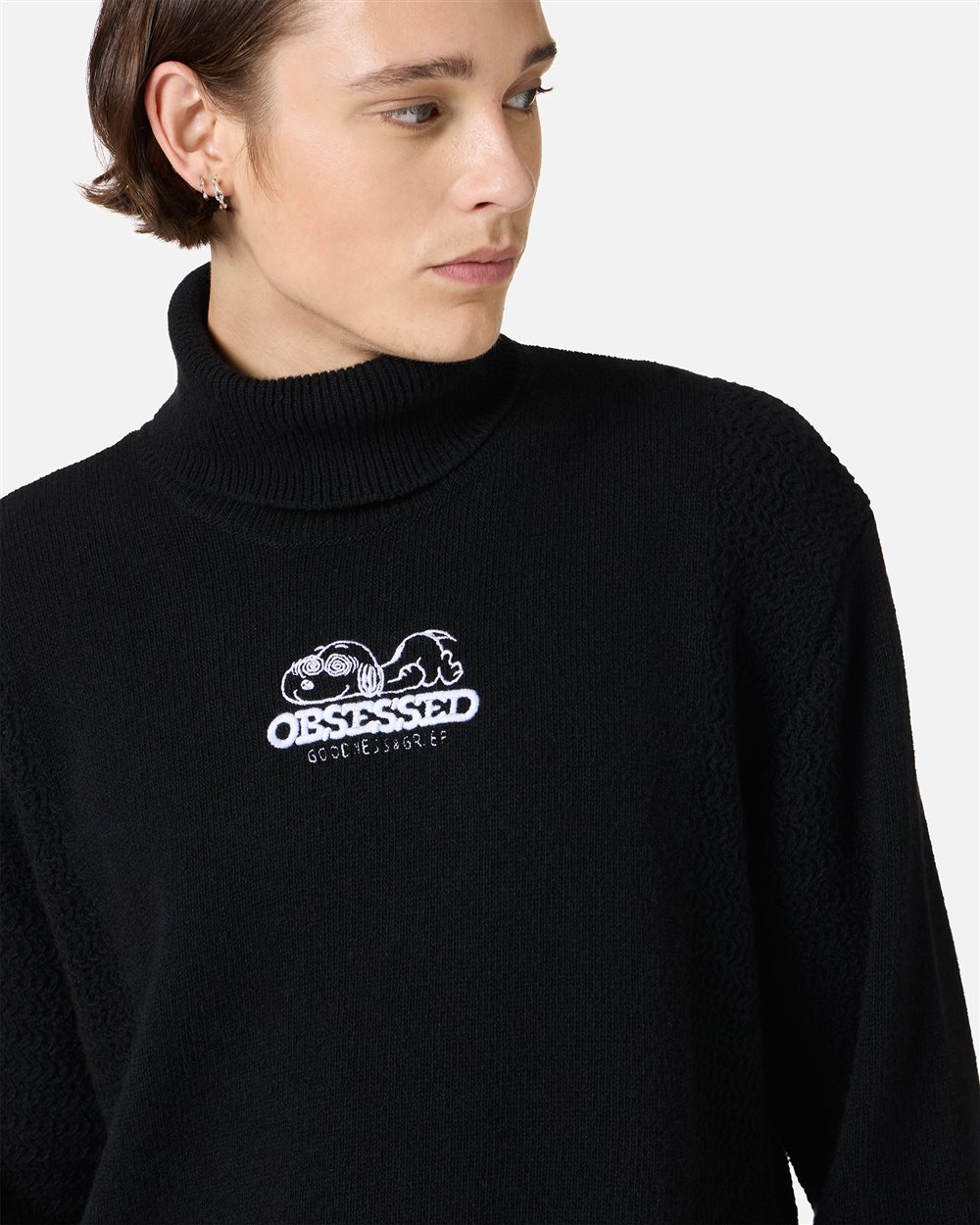 Black turtleneck sweater with cartoon embroidery and mixed stitch work - Iceberg - Official Website