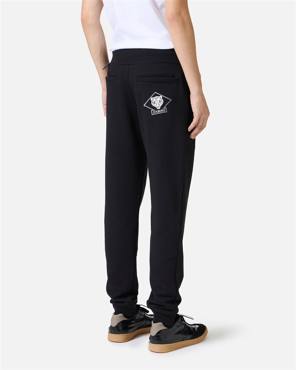 Regular fit trousers in black cotton fleece with embroidered bear patch - Iceberg - Official Website