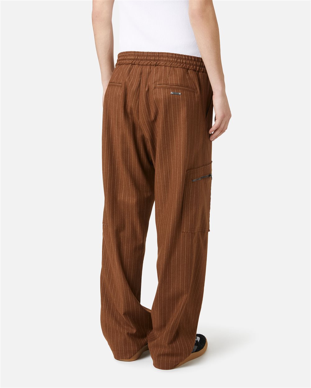 Cargo fit trousers with pinstripe, hazelnut background and grey stripe - Iceberg - Official Website
