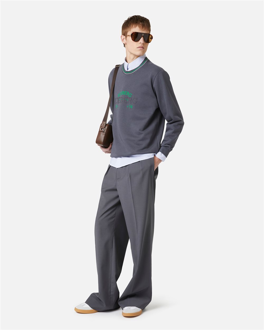 Dark grey slim fit crewneck in dark grey sustainable fleece - Iceberg - Official Website