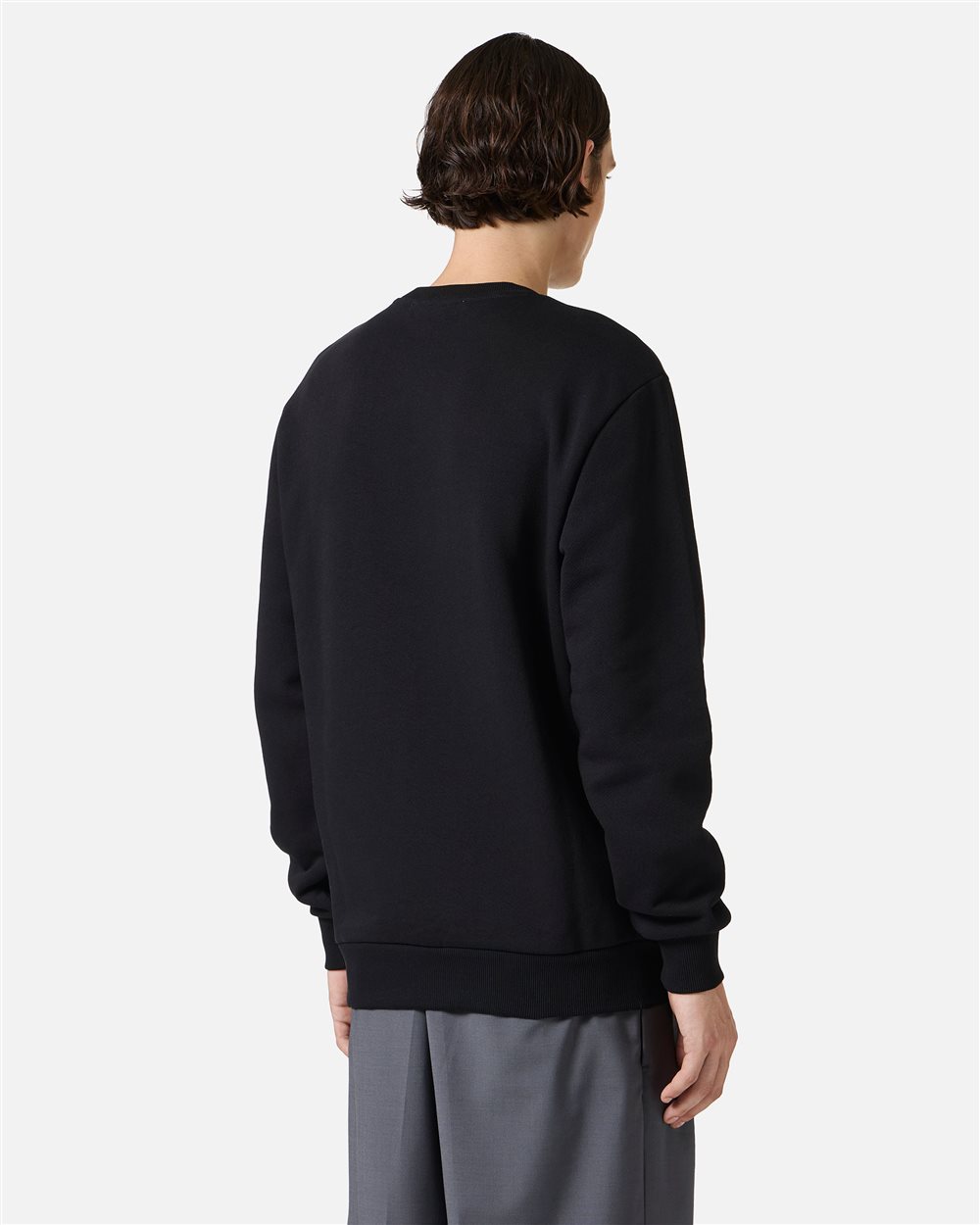 Pop icon in an essential key: the slim sweatshirt with Snoopy - Iceberg - Official Website