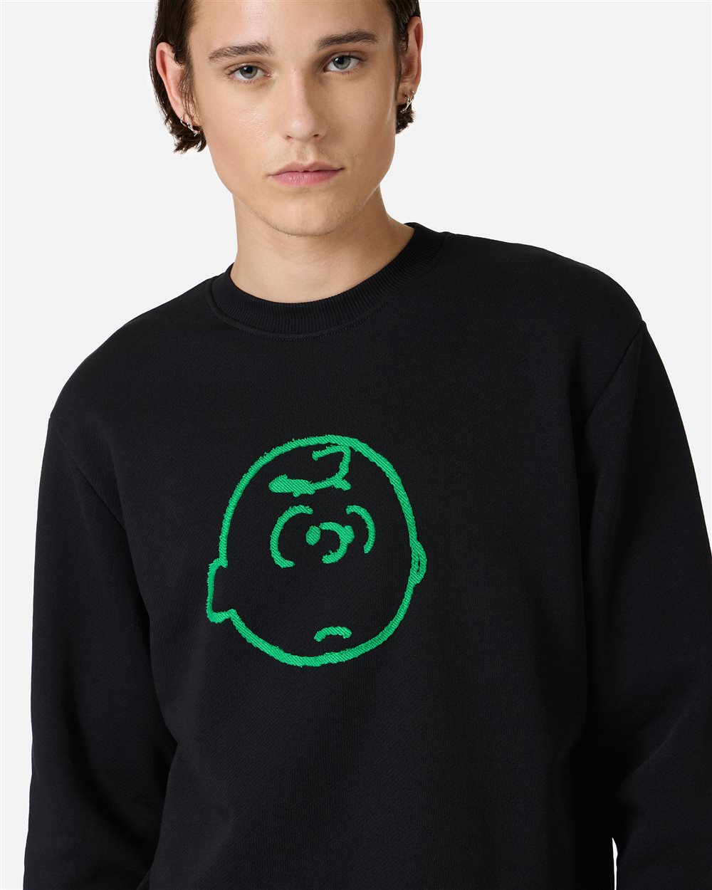 Pop icon in an essential key: the slim sweatshirt with Snoopy - Iceberg - Official Website