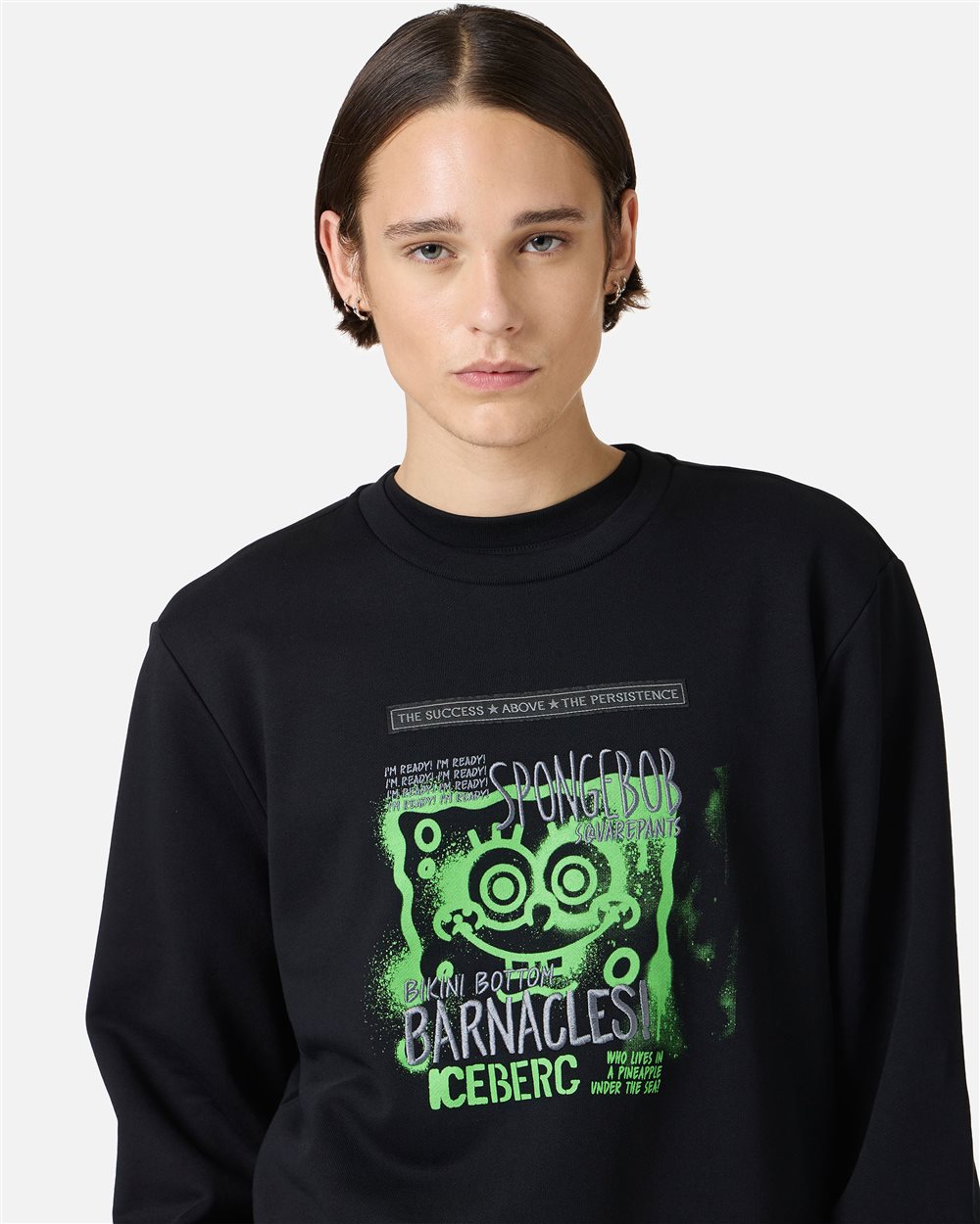 Felpa girocollo slim fit nera con stampe e ricami di SpongeBob - Iceberg - Official Website