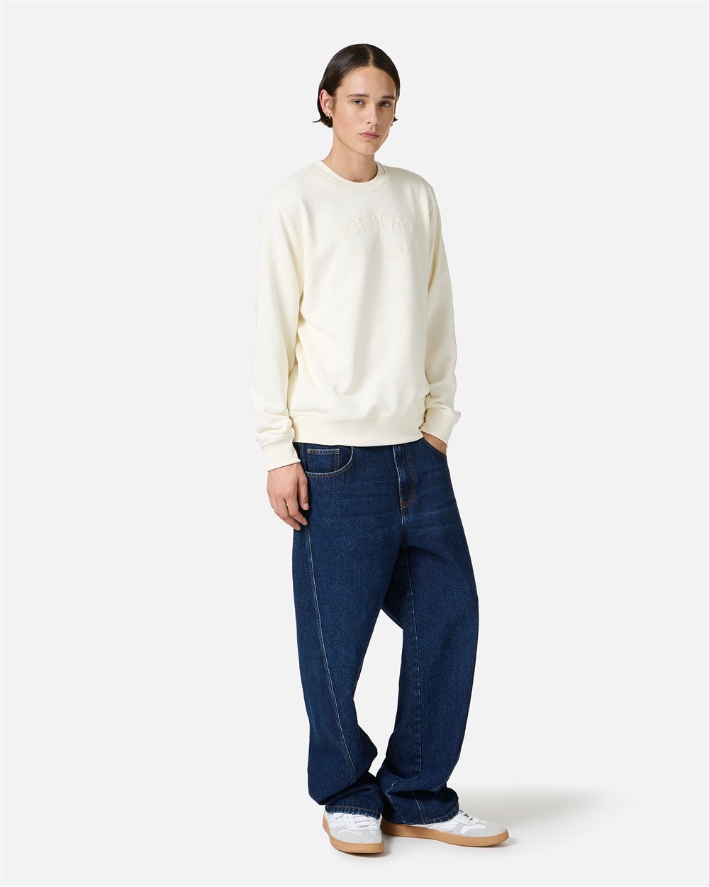Vanilla sweatshirt regular fit in sustainable fleece with Iceberg logo embroidery - Iceberg - Official Website