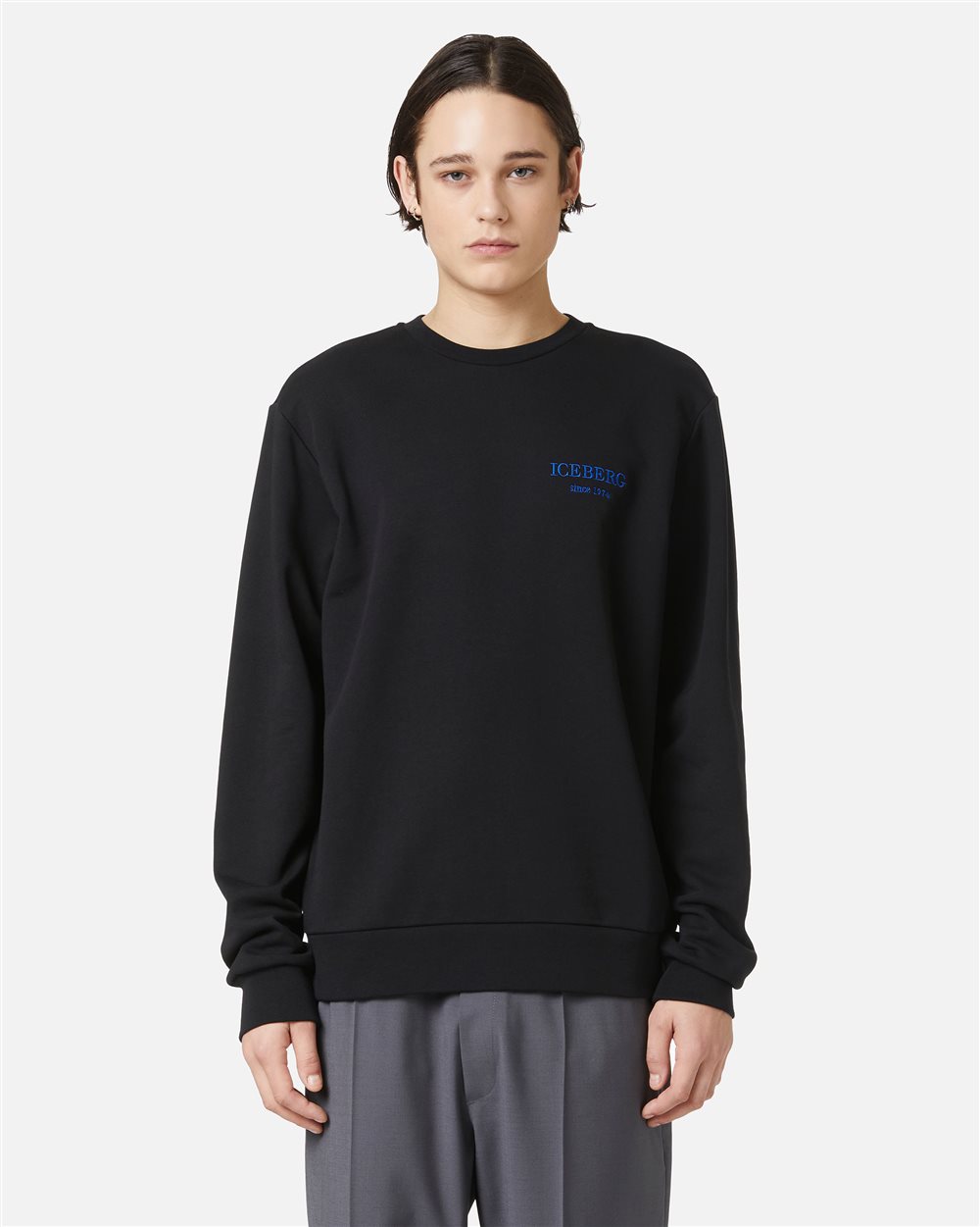 Regular fit black crewneck sweatshirt with embroidered institutional Iceberg logo - Iceberg - Official Website