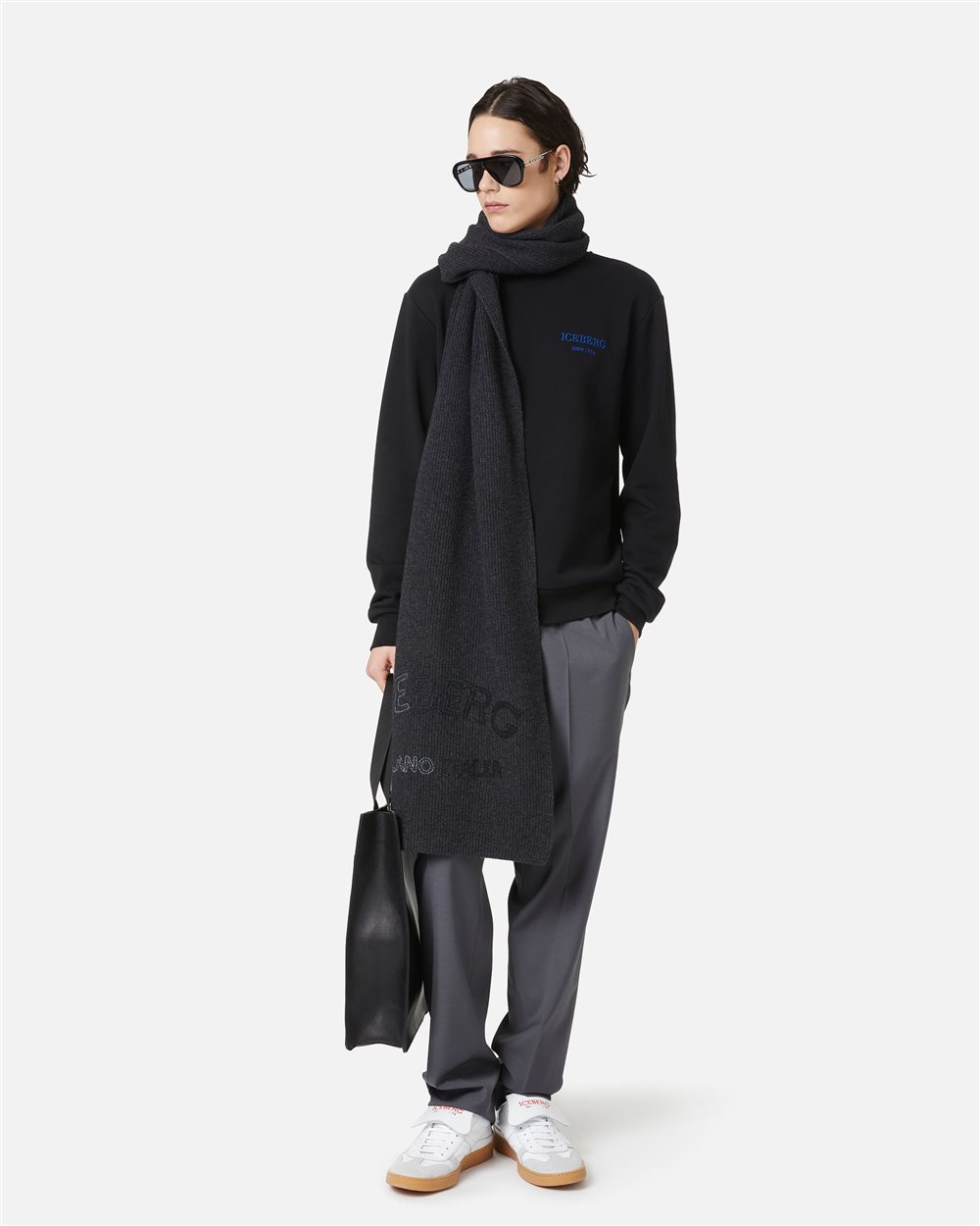 Regular fit black crewneck sweatshirt with embroidered institutional Iceberg logo - Iceberg - Official Website