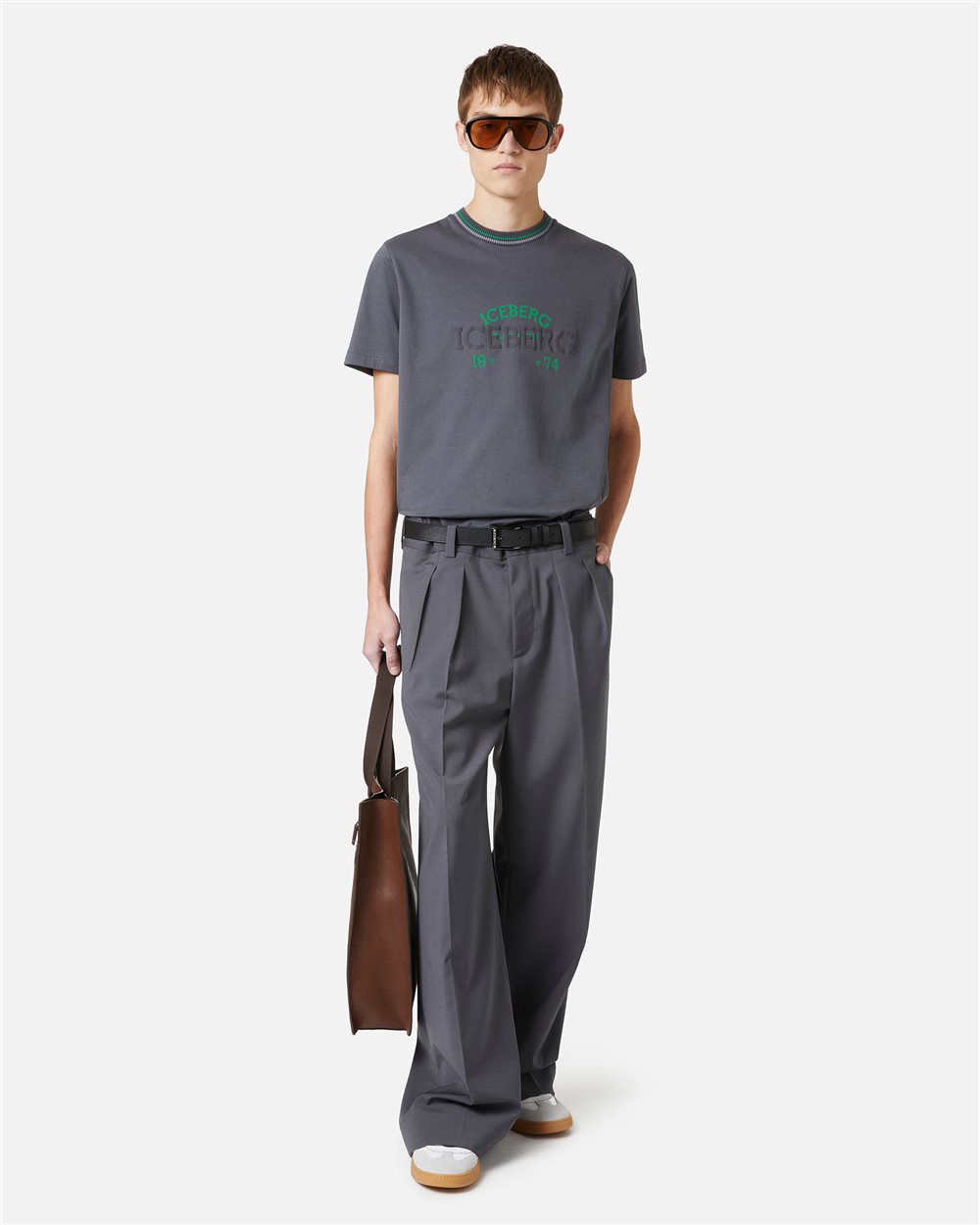 Slim fit dark grey T-shirt with embroidered Iceberg logo and front print - Iceberg - Official Website