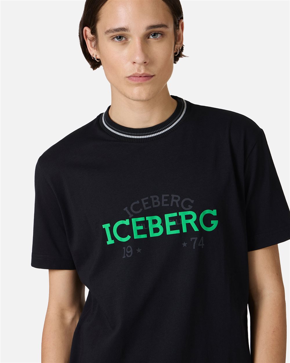 Black slim-fit T-shirt with embroidered Iceberg logo and front print - Iceberg - Official Website