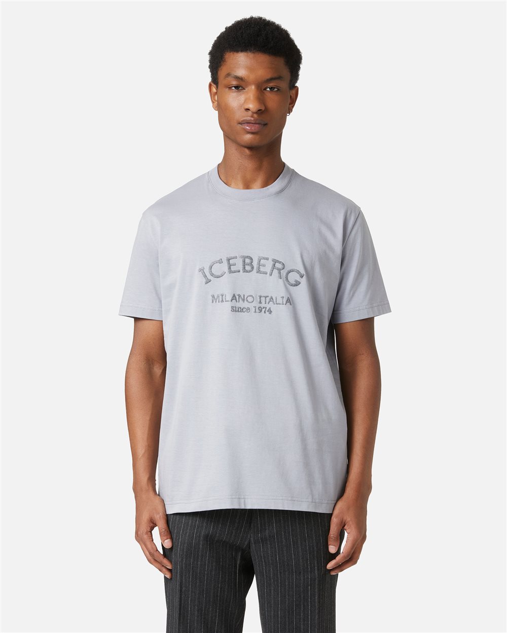 Light grey regular fit T-shirt with Iceberg Milano Italia embroidery in wool thread - Iceberg - Official Website
