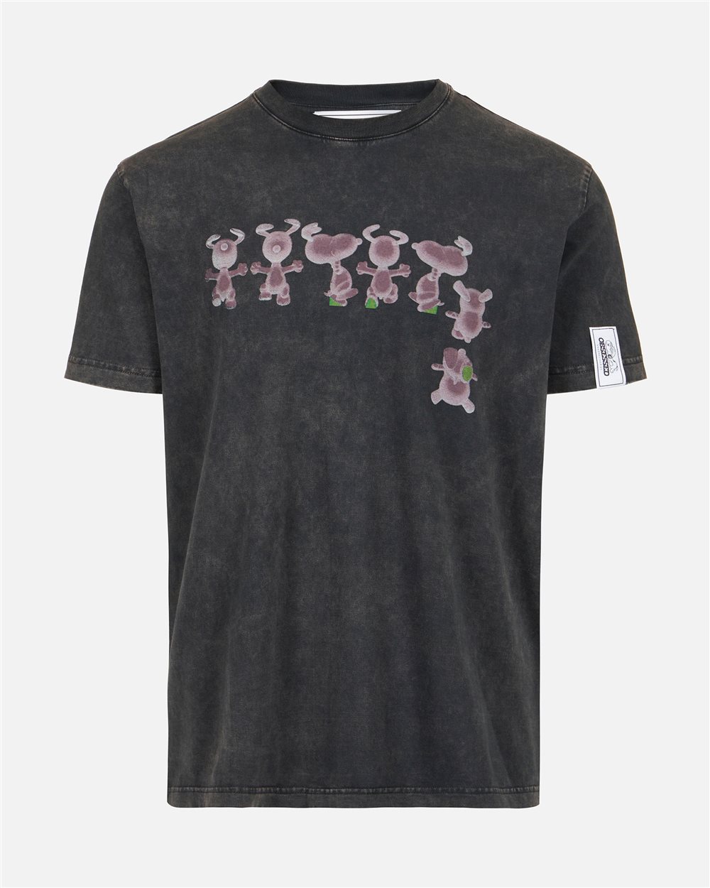 Vintage spirit, contemporary irony: the Peanuts T-shirt in black - Iceberg - Official Website