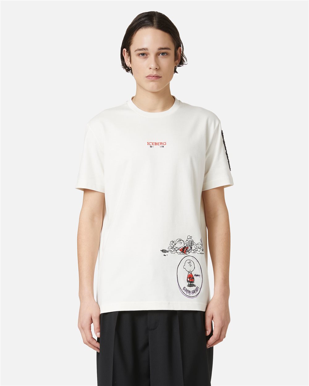 Vanilla classic regular fit T-shirt in compact jersey with mix of Peanuts prints and embroidery - Iceberg - Official Website