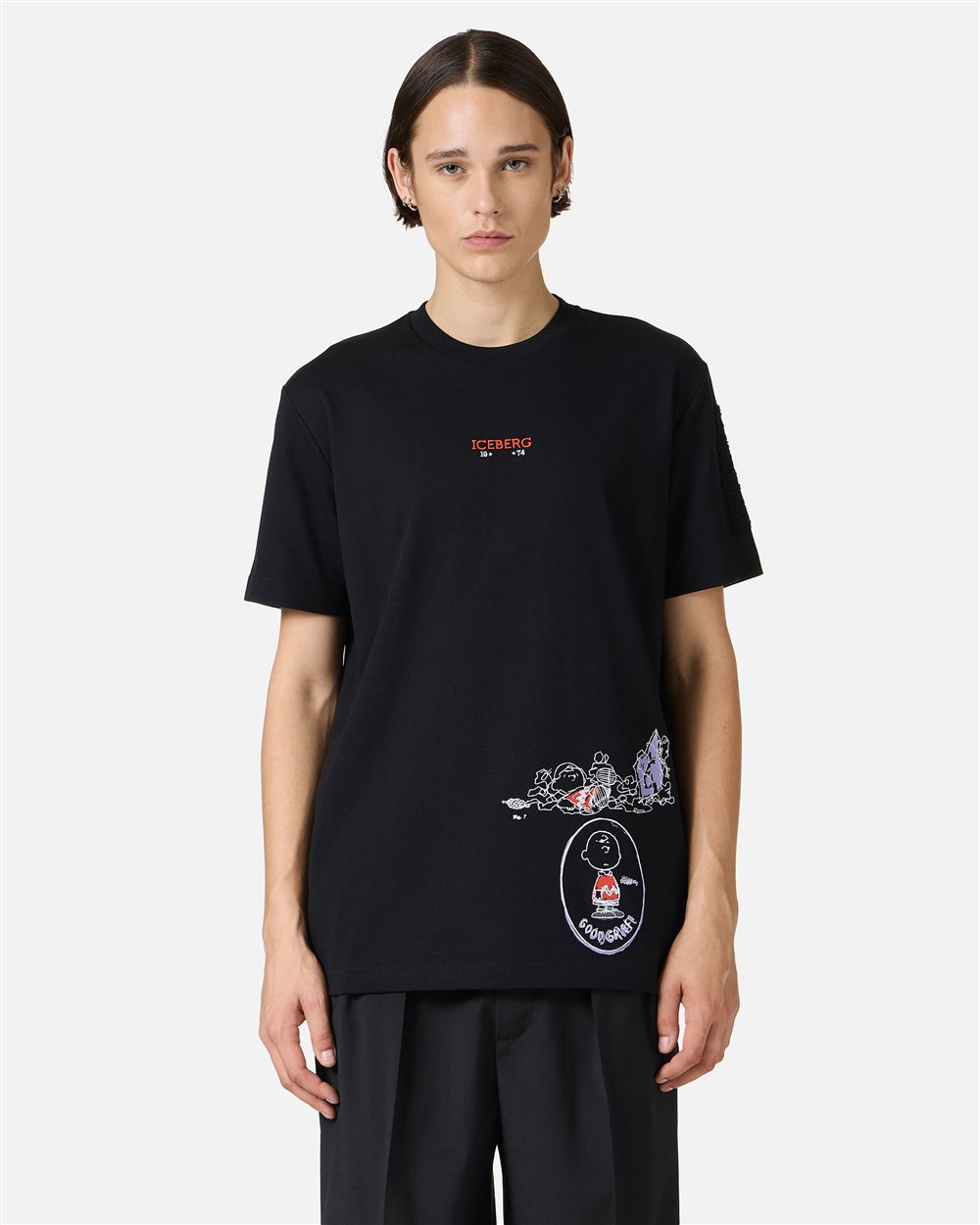 Regular fit black T-shirt in compact jersey with mix of Peanuts prints and embroidery - Iceberg - Official Website