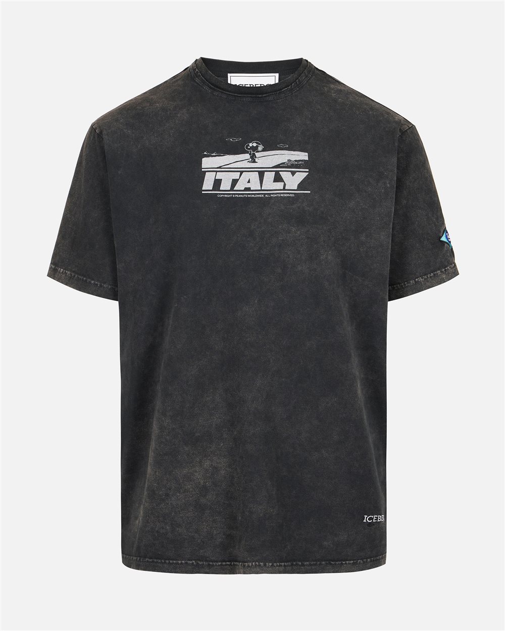 Relaxed style, graphic attitude: the black Peanuts T-shirt - Iceberg - Official Website