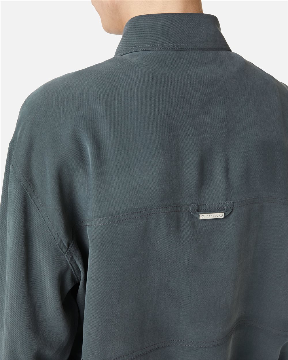 Dark grey over-fit shirt in fluid twill with tone-on-tone stitching and metallic detail - Iceberg - Official Website