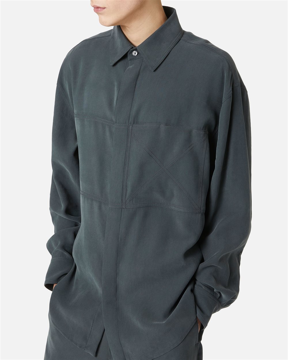 Dark grey over-fit shirt in fluid twill with tone-on-tone stitching and metallic detail - Iceberg - Official Website