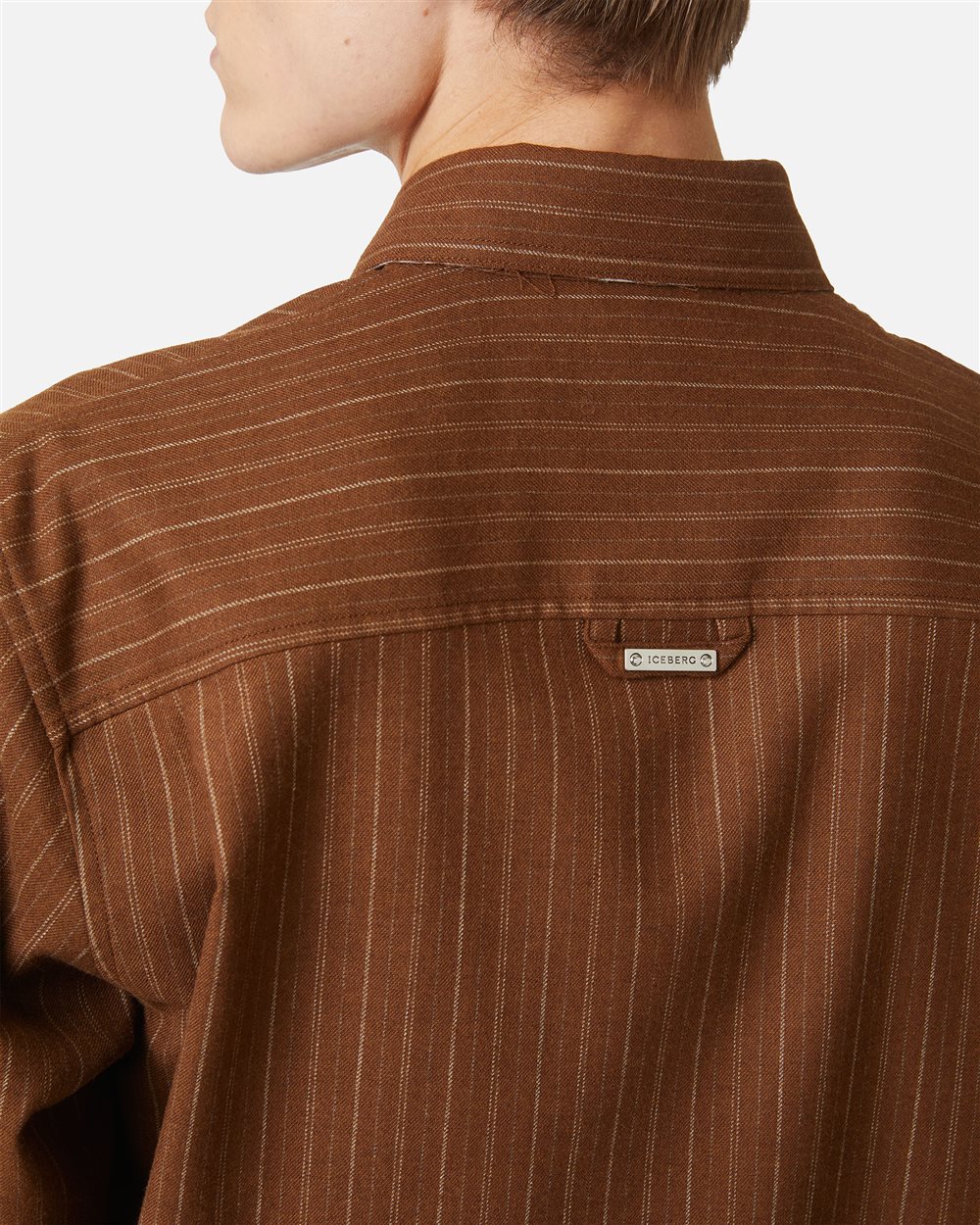 Regular fit hazelnut shirt in cool pinstriped wool with shaped pockets and Iceberg logo zip - Iceberg - Official Website
