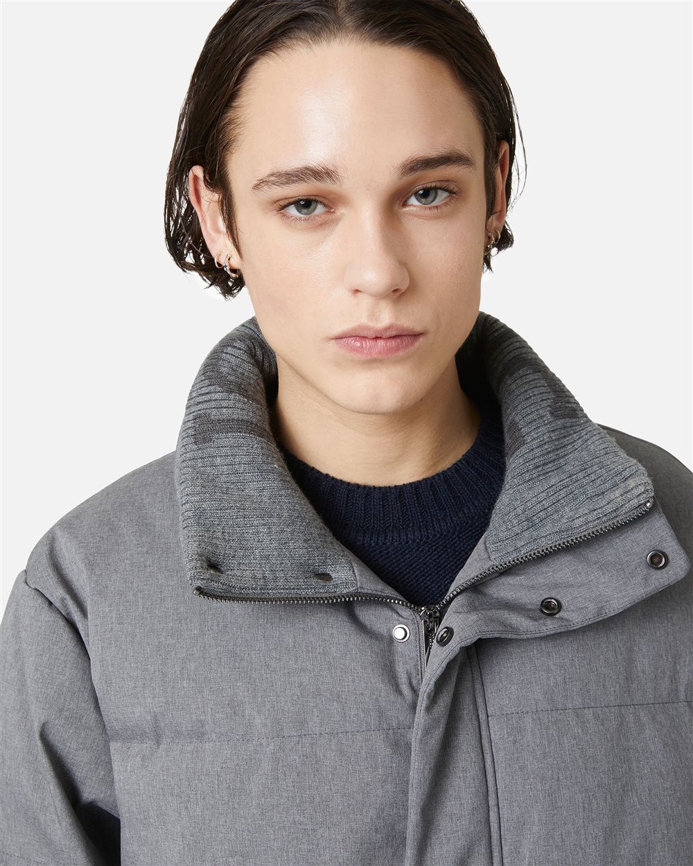 Essential Attitude: die kurze Daunenjacke aus Melange-Nylon - Iceberg - Official Website
