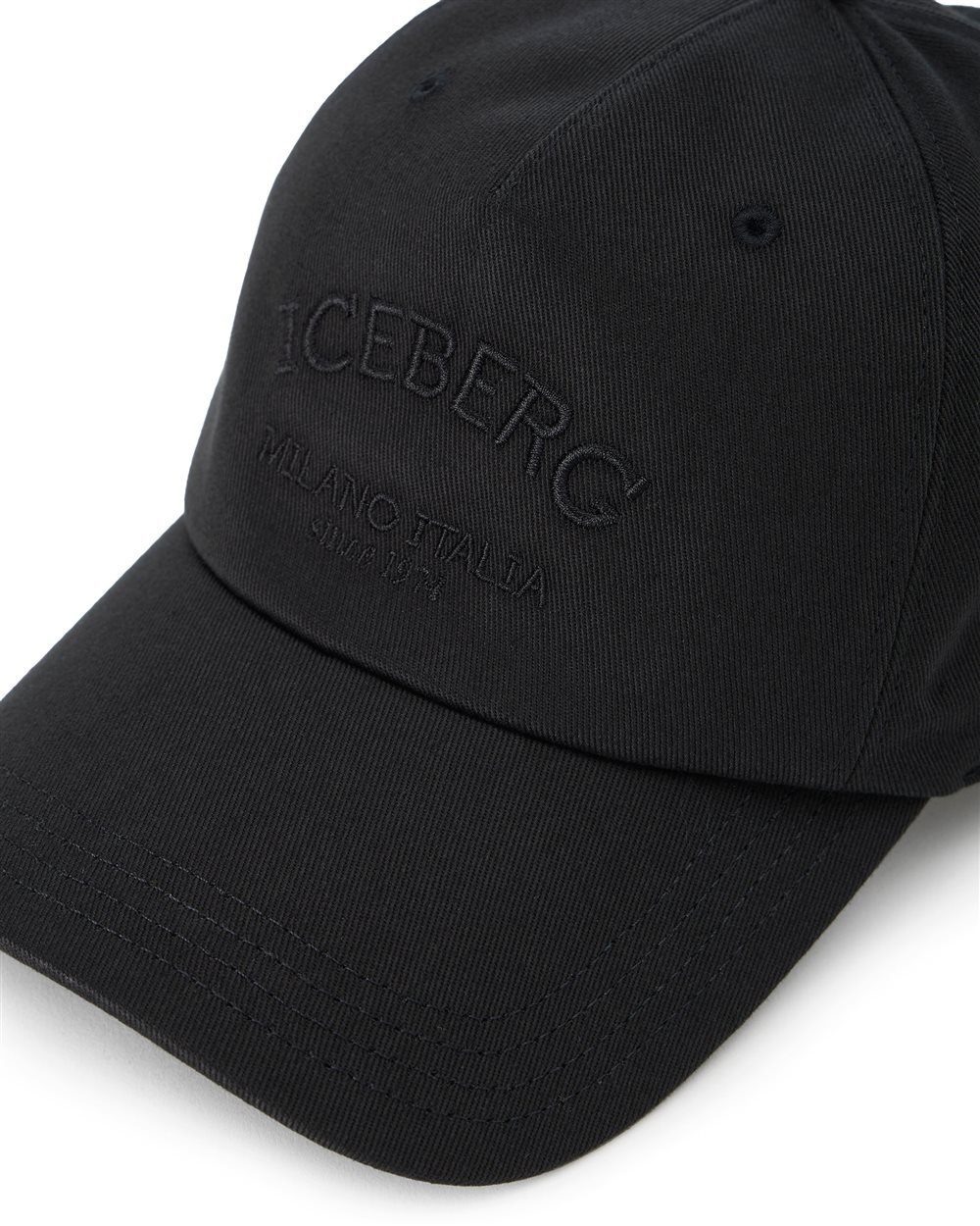 Black gabardine cap with Iceberg Milano Italia logo embroidery - Iceberg - Official Website