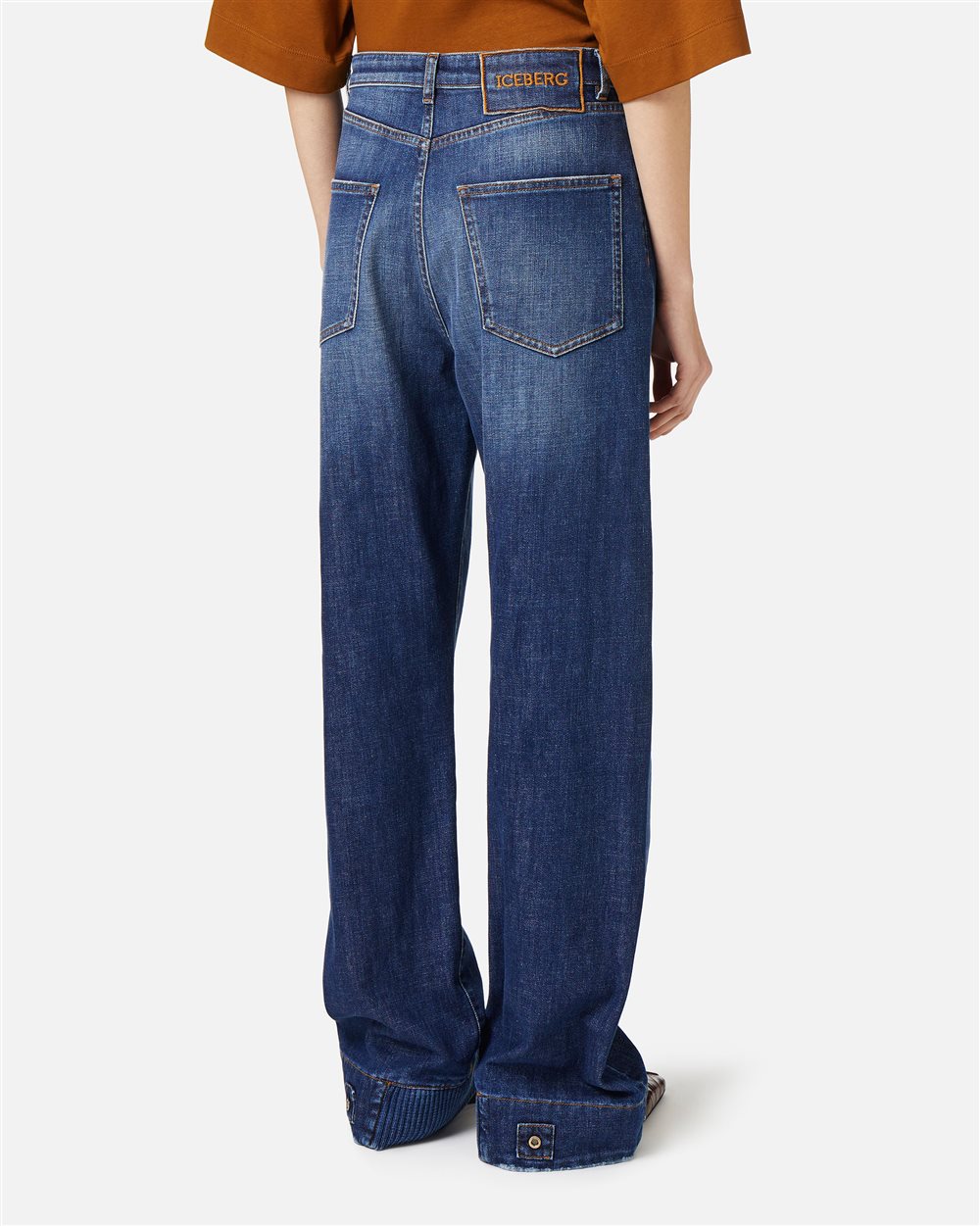 Indigo New Confort Fit jeans in stone wash denim - Iceberg - Official Website