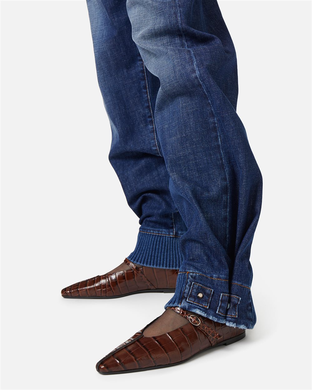 Indigo New Confort Fit jeans in stone wash denim - Iceberg - Official Website
