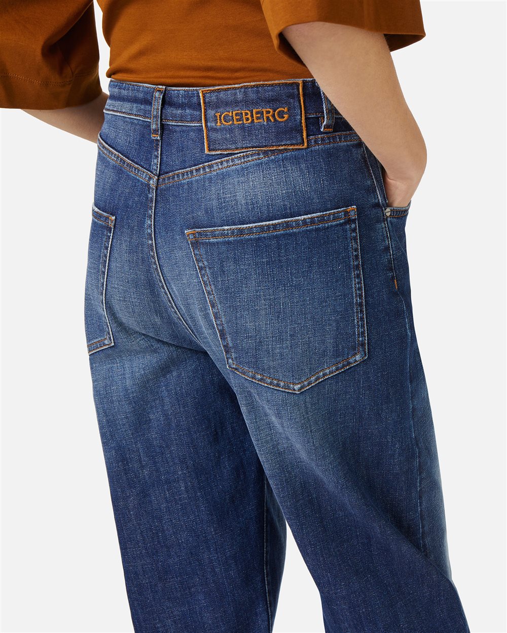 Indigo New Confort Fit jeans in stone wash denim - Iceberg - Official Website