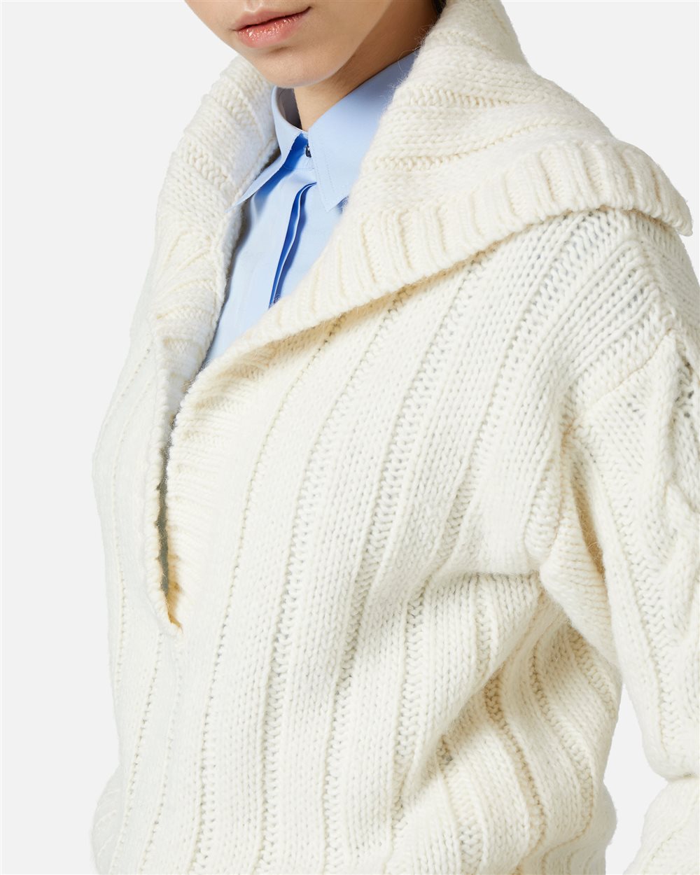 Wool and alpaca polo: three-dimensional texture and asymmetrical design - Iceberg - Official Website