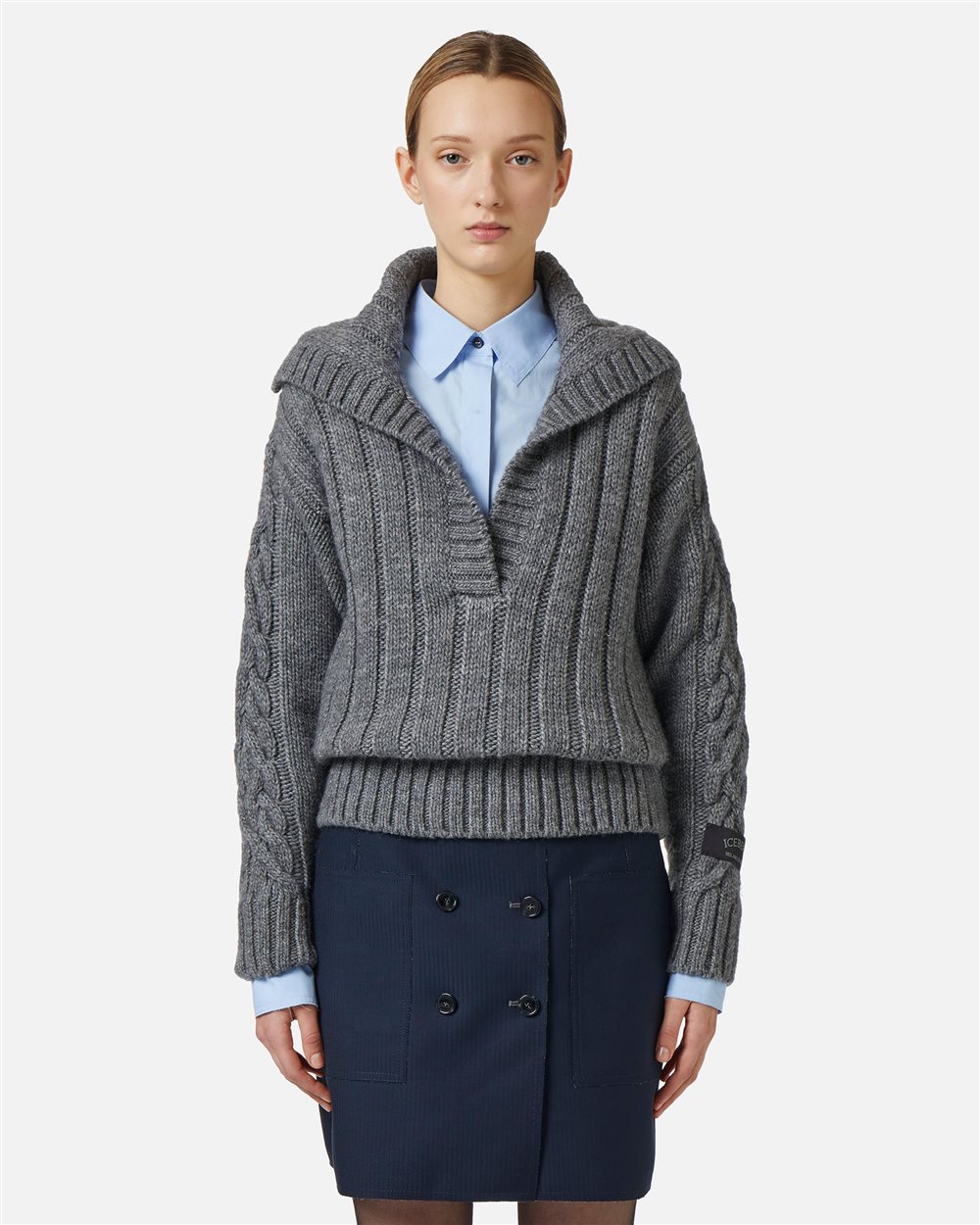 Wool and alpaca polo: three-dimensional texture and asymmetrical design - Iceberg - Official Website