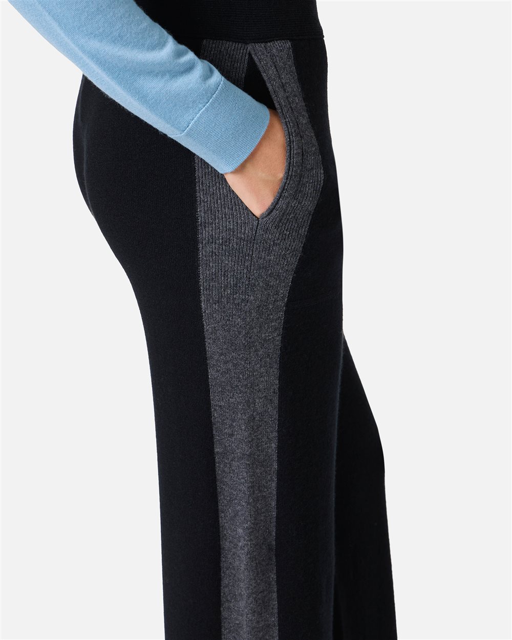 Black cashmere wool knit trousers - Iceberg - Official Website