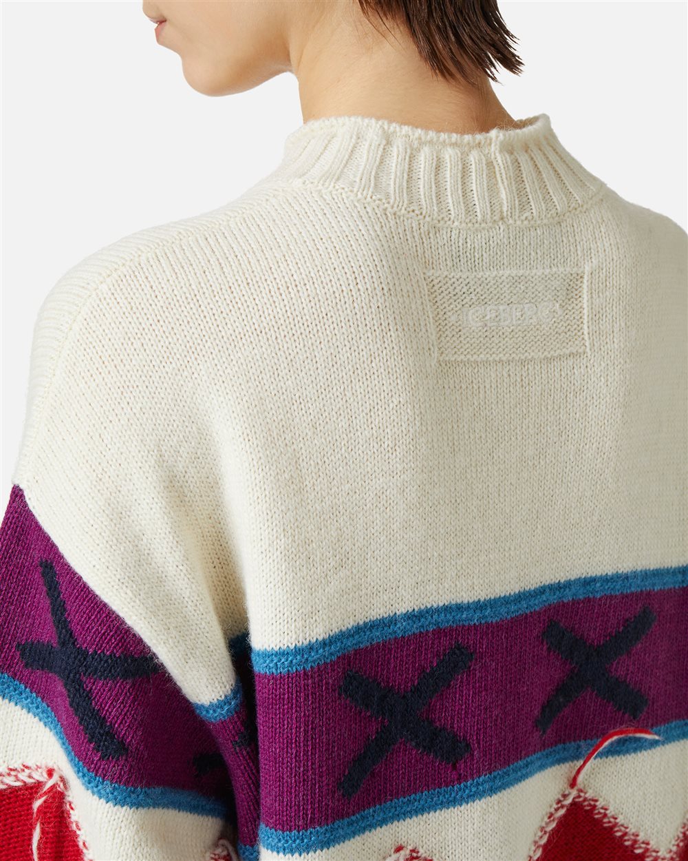 Strickkleid im Comfort Fit: kontrastierende Geometrien und auffälliges Garn - Iceberg - Official Website
