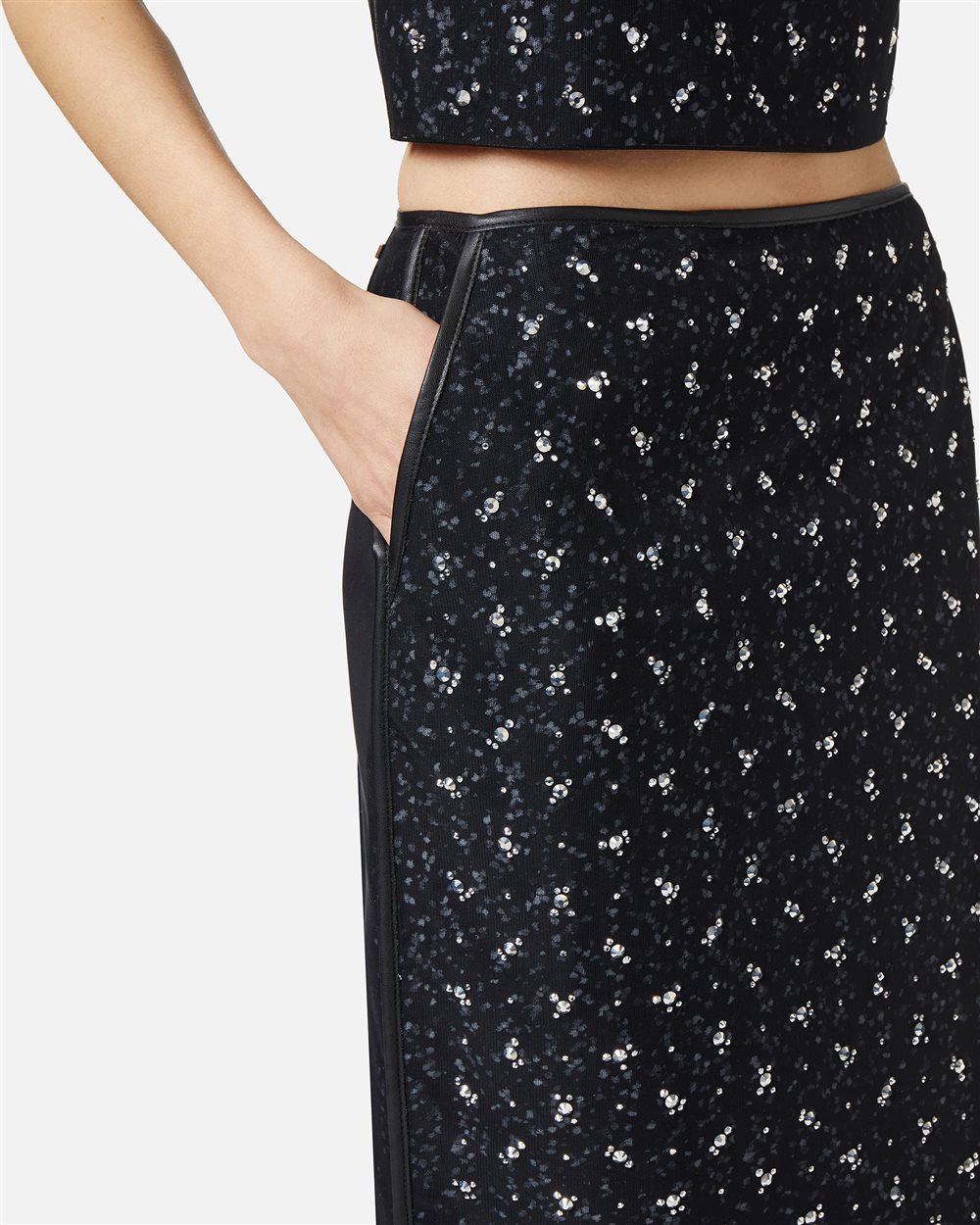 Regular fit pencil skirt with print on black and grey background - Iceberg - Official Website