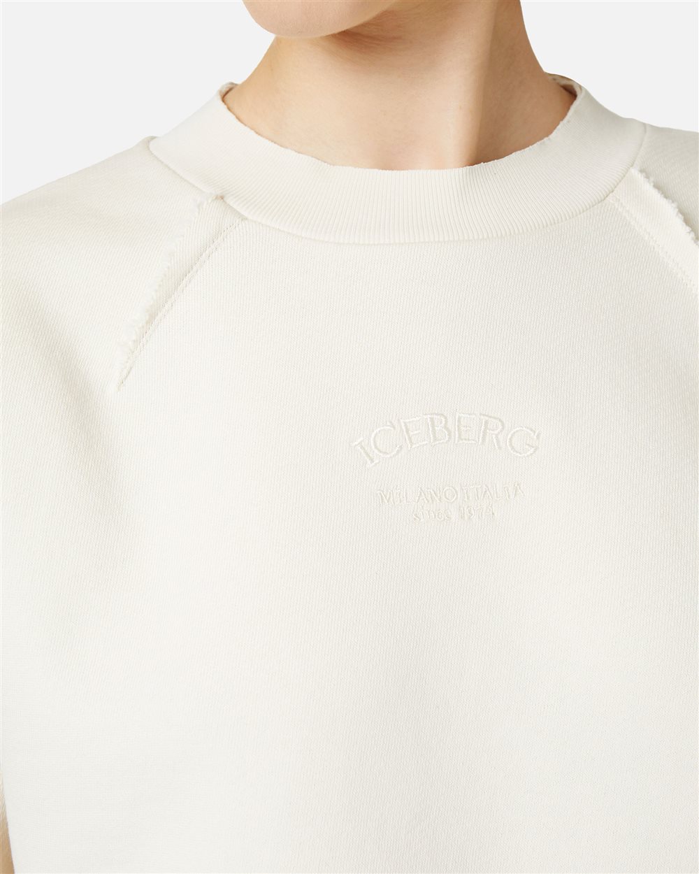 Vanilla Crewneck Sweatshirt in Cotton with Front Embroidery - Iceberg - Official Website