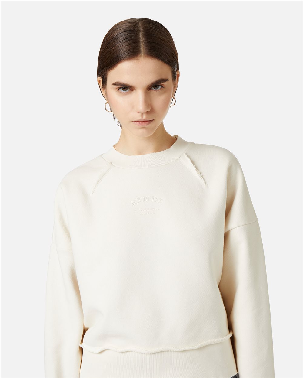 Vanilla Crewneck Sweatshirt in Cotton with Front Embroidery - Iceberg - Official Website