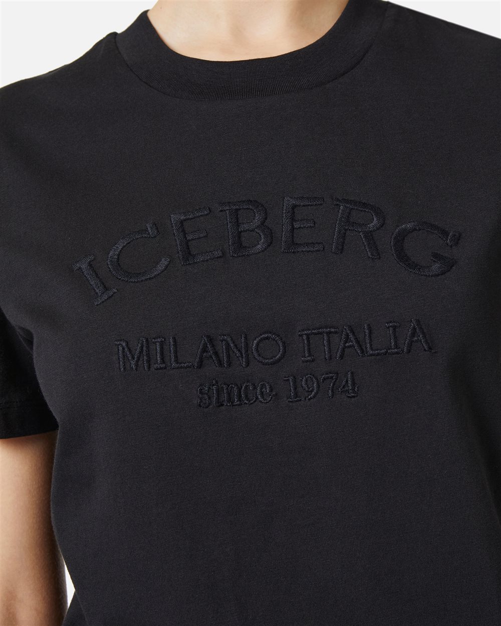 Regular fit black cotton jersey T-shirt with tone-on-tone embroidery - Iceberg - Official Website