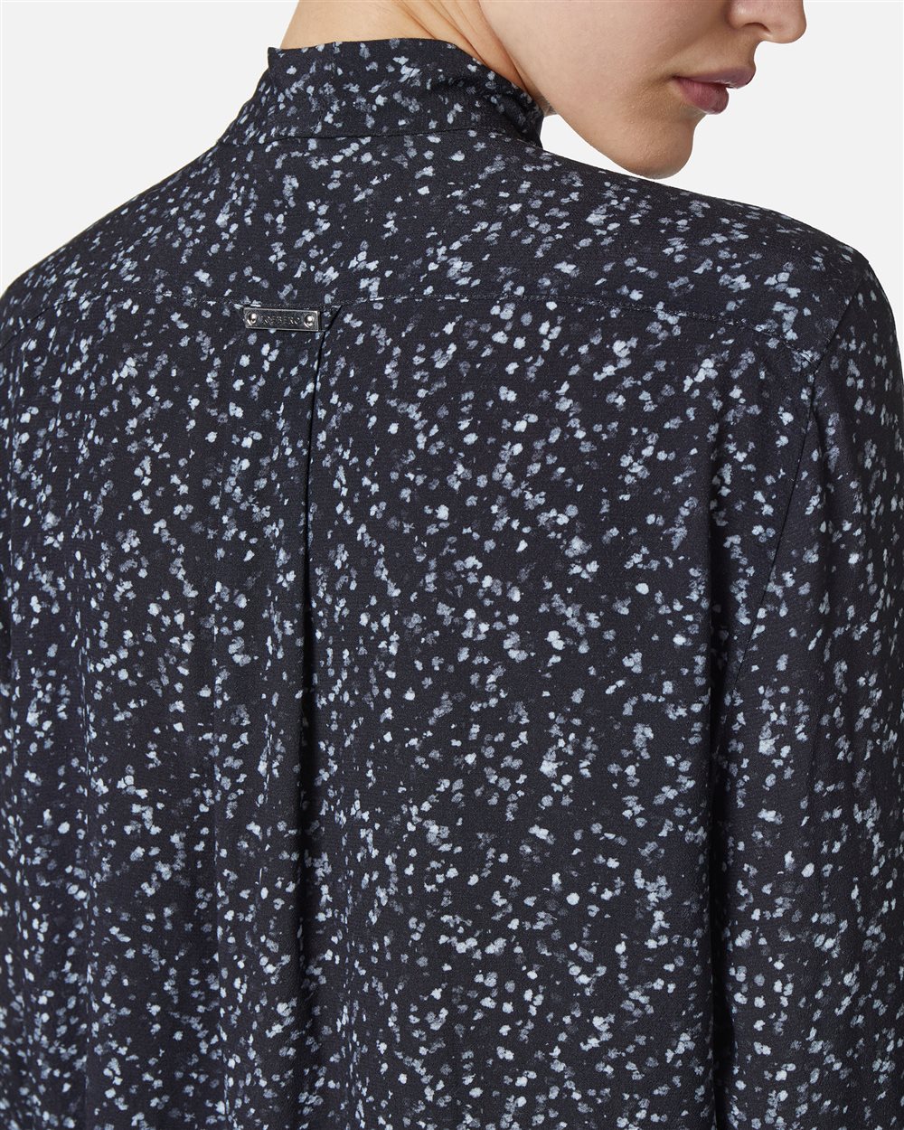 Comfort fit shirt with black and grey background print in eco-true viscose with sash and gathered de - Iceberg - Official Website