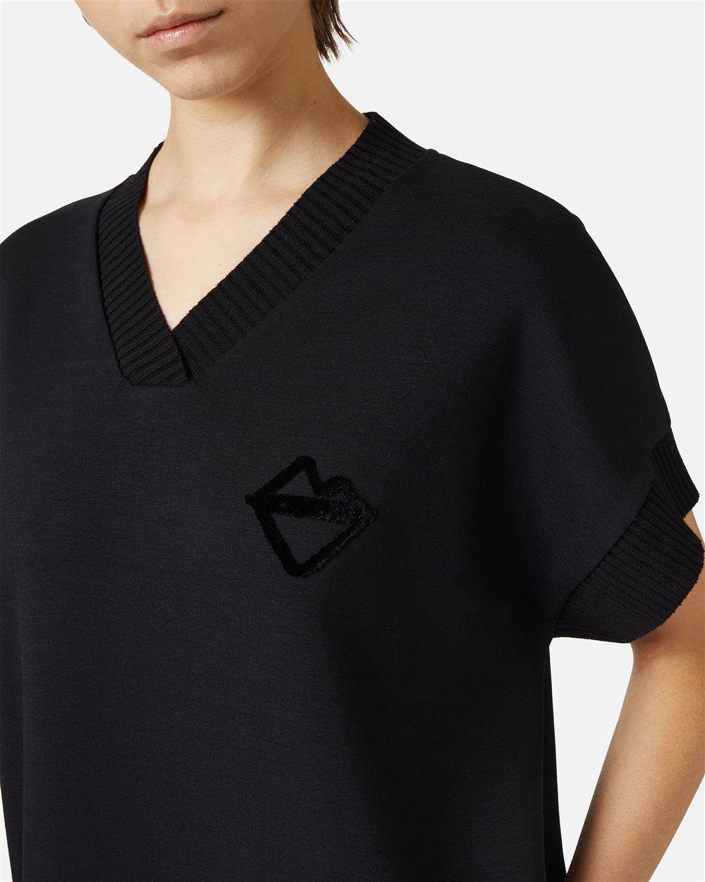 Black dress with V-neck and embossed Iceberg logo - Iceberg - Official Website