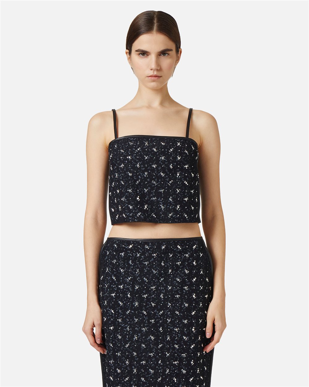 Cropped top with rhinestones and tulle, between sensuality and graphic statement - Iceberg - Official Website
