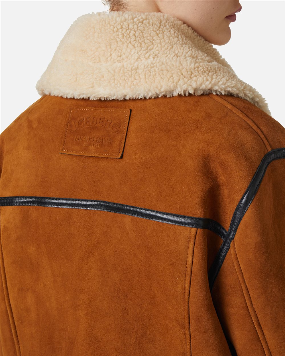 Oversized jacket in hazelnut-colored suede - Iceberg - Official Website