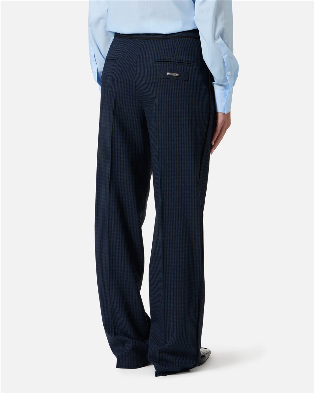 Relaxed-fit, low-rise trousers in blue and black check fabric - Iceberg - Official Website