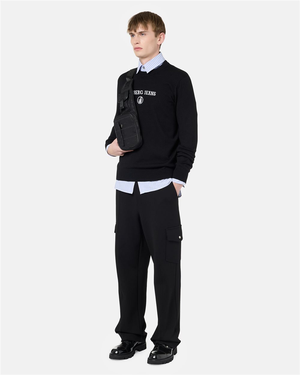 Black crewneck sweater in plain knit with tonal Iceberg logo - Iceberg - Official Website