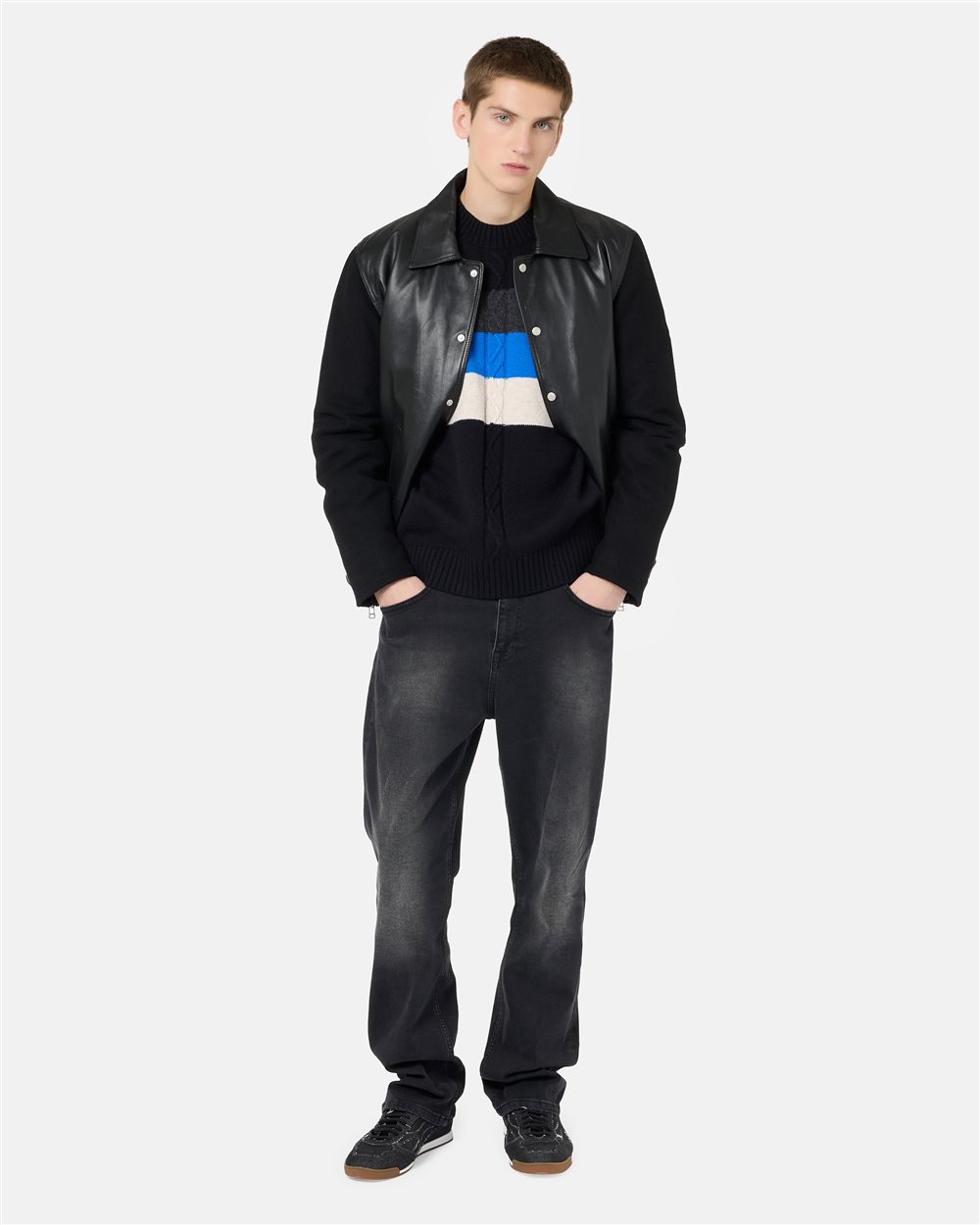 Relaxed fit black and blue crew neck sweater in wool blend with cables and Iceberg IJ logo embroider - Iceberg - Official Website