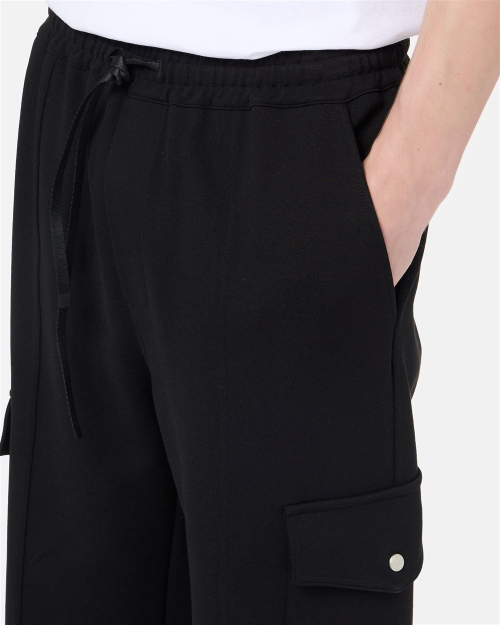 Couli Pants black cargo fit in herringbone wool blend with functional details and Iceberg IJ logo - Iceberg - Official Website