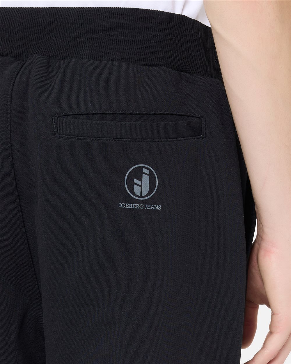 Jogging fit trousers in black cotton diagonal fleece with logo details - Iceberg - Official Website