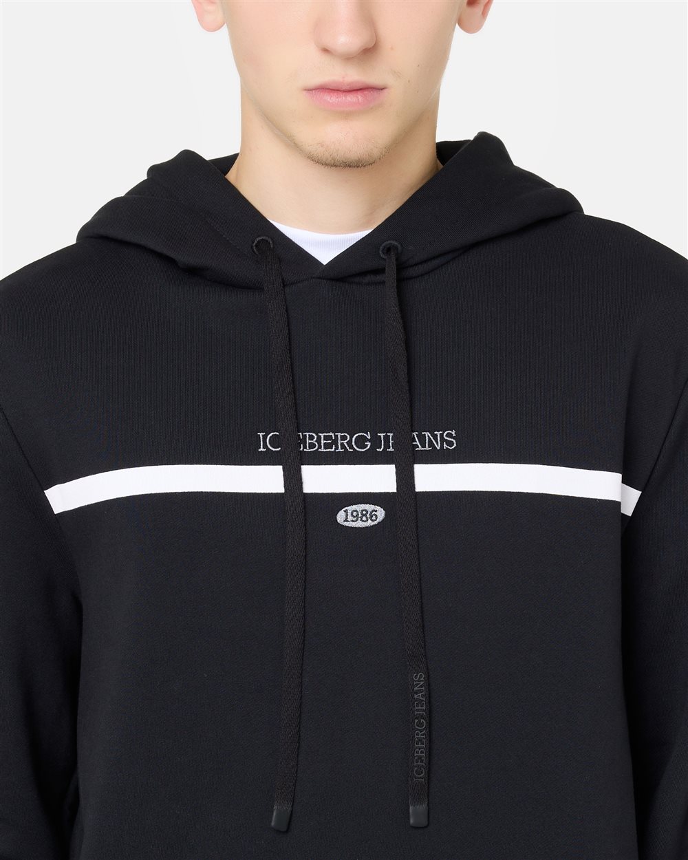 Regular fit hoodie in black cotton diagonal fleece with hood, logo print and 1986 date embroidery - Iceberg - Official Website