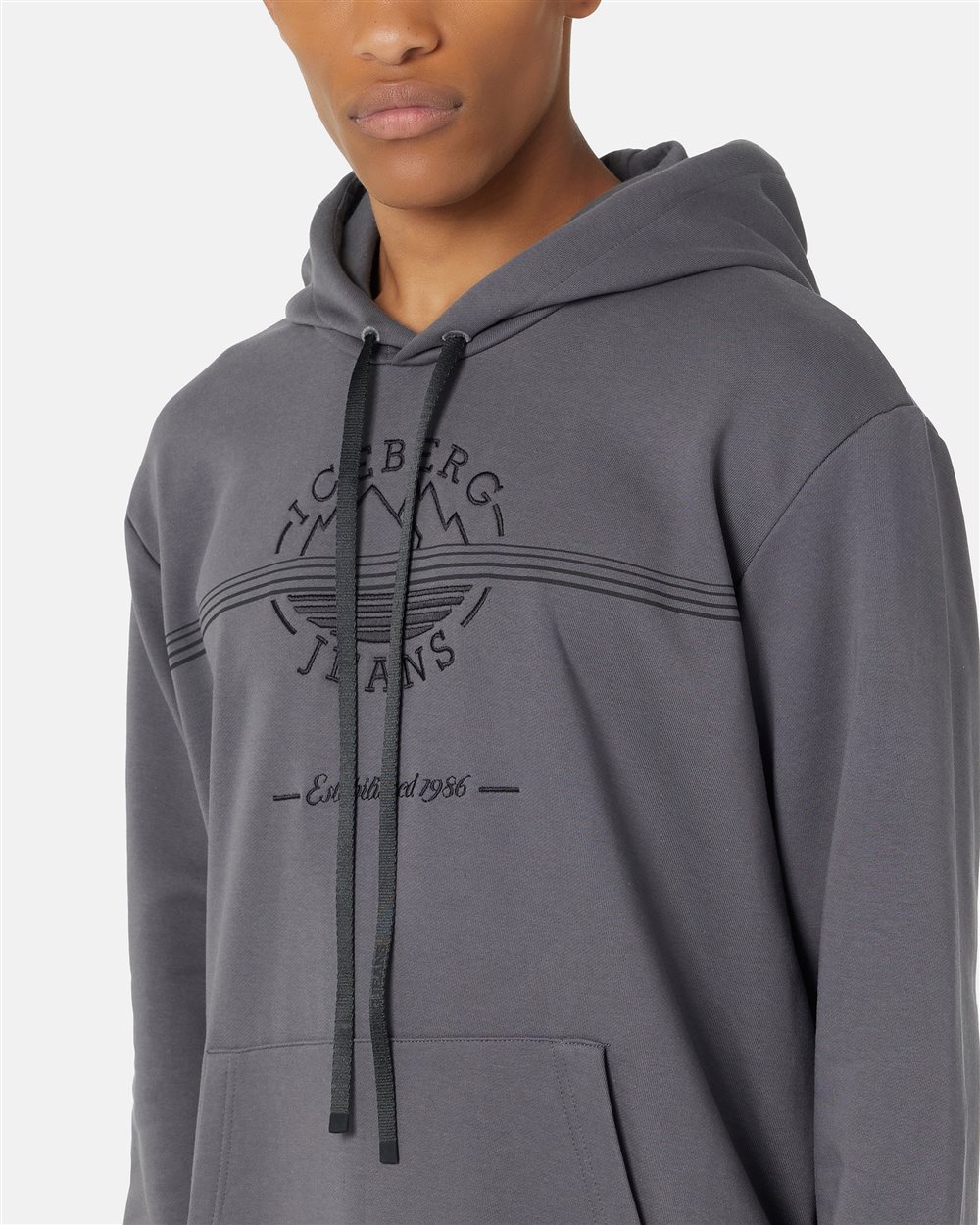 Chill Fit Hoodie in diagonal cotton fleece in lead grey with Iceberg logo and mountain details - Iceberg - Official Website