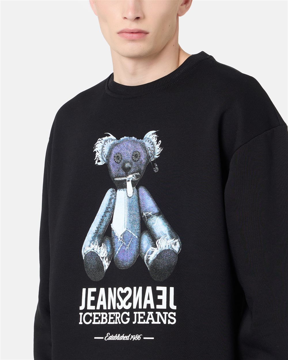 Relaxed fit crew neck sweater in black cotton brushed fleece - Iceberg - Official Website